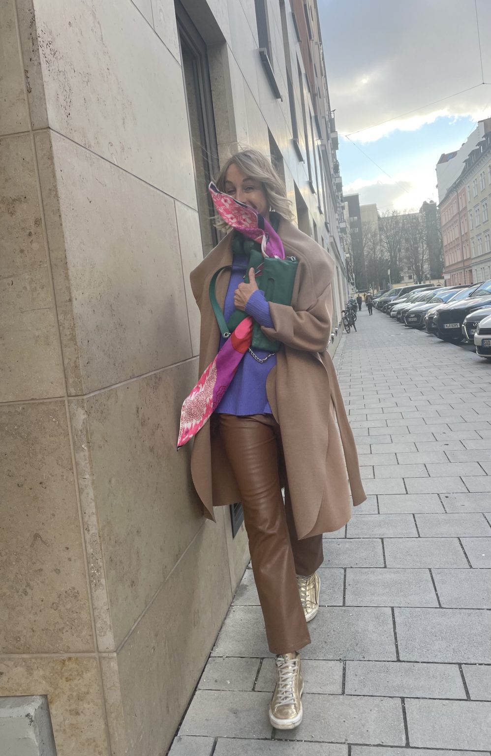Welche Farbe passt zu Pink? Pink kombinieren I FarbFitterie